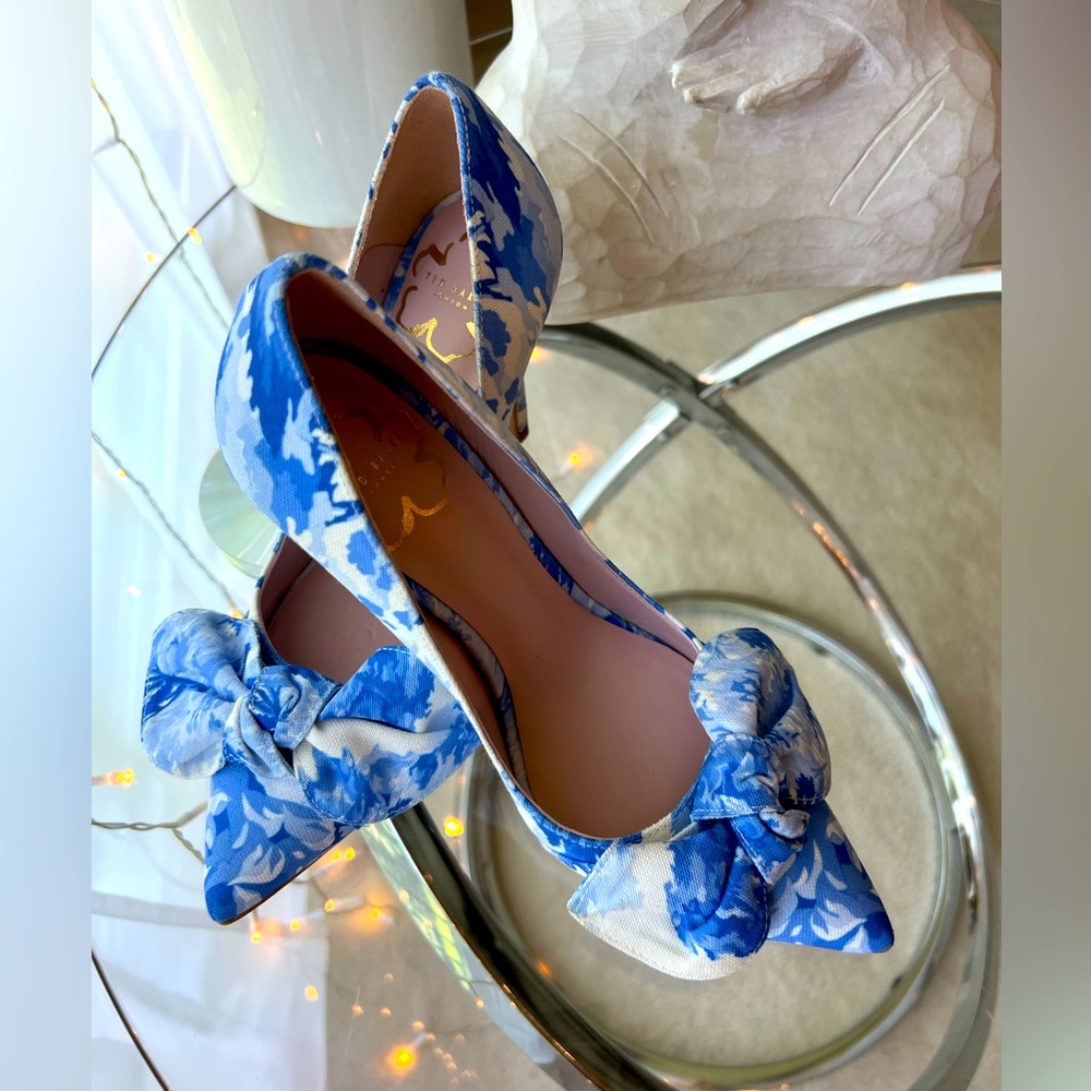 BNWT Ted Baker Blue and White Heels with Front Bow